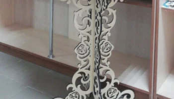 Макет "Декоративный деревянный круглый стол"