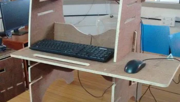 Макет "Компьютерный стол"