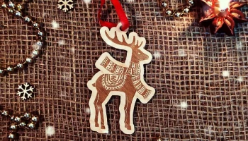Макет "Выгравированное новогоднее животное орнамент олень декор"
