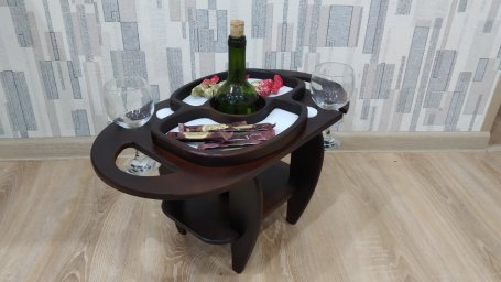Макет "Винный стол деревянный держатель бутылки вина и бокала" 0