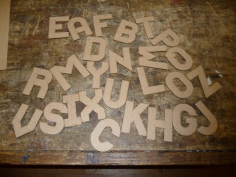 Деревянные буквы алфавита 0