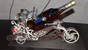 Макет "Мотоцикл держатель винных бутылок винный дворецкий"