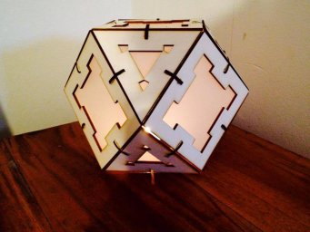 Макет "Деревянная лампа в форме кубооктаэдра" 0