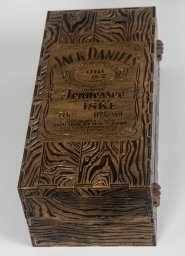 Макет "Деревянная коробка для виски Jack Daniels с гравировкой" 3
