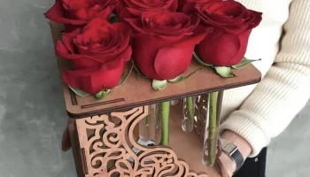 Макет "Подставка для цветов розы"