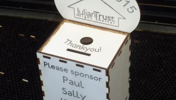 Ящик для сбора благотворительных пожертвований
