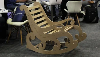 Макет "Деревянное кресло-качалка"