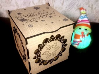 Макет "Деревянная подарочная коробка с крышкой для новогодней свадьбы" 0