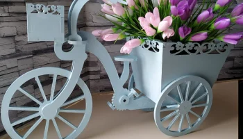 Макет "Трехколесный велосипед корзина для цветов"