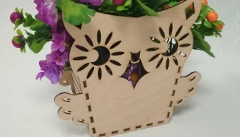 Макет "Цветочный ящик в форме совы"