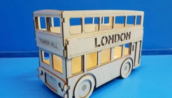 Макет "Двухэтажный лондонский автобус Карандашница"
