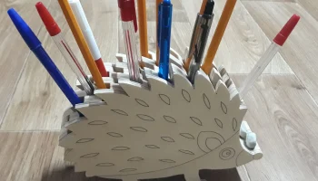 Макет "Деревянная подставка для карандашей в виде ежика"
