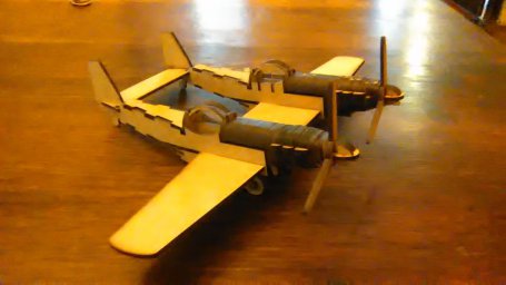 Макет "Деревянный двухпропеллерный самолет Twin Mustang шаблон" 0