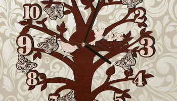 Макет "Настенные часы на дереве с птицами и бабочками"