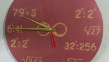Макет "Математические настенные часы"