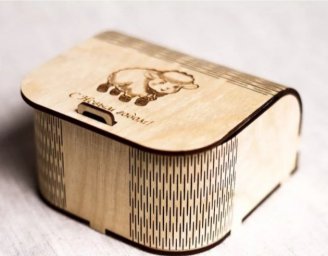 Макет "Маленькая подарочная коробка деревянная шкатулка для украшений" 0