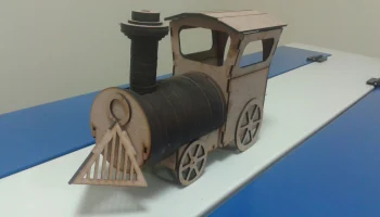 Макет "Деревянная игрушка локомотив с лазерной резкой"