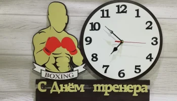 Макет "Часы для боксера"