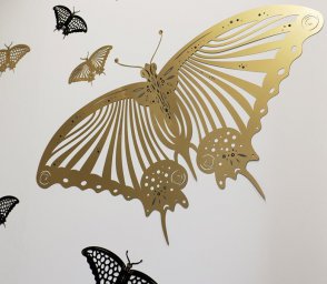 Макет "Наклейка на стену в виде бабочки" 0