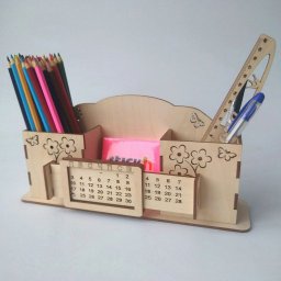Макет "Настольный органайзер с подставкой для ручки с календарем" 0