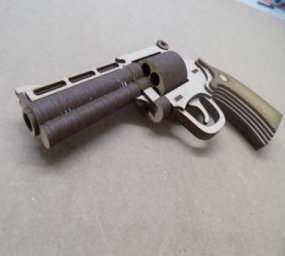 Макет "Пистолет Magnum с 4-дюймовым стволом" 0