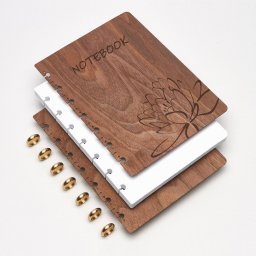 Макет "Деревянная обложка для блокнота с гравировкой в виде цветка лотоса" 0
