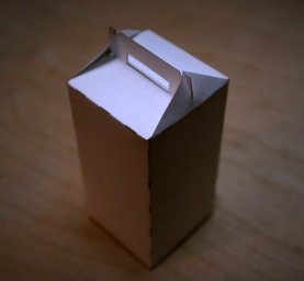 Макет "Двускатная упаковочная коробка шаблон картонной коробки" 0