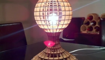 Макет "Лампа с глобусом"