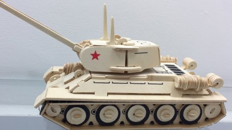Макет "Деревянная игрушка танк" 0