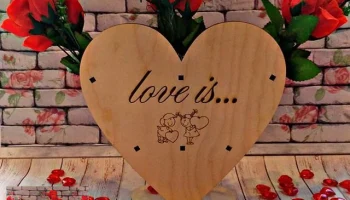 Макет "Валентин день подарок сердце форма розы подставка"