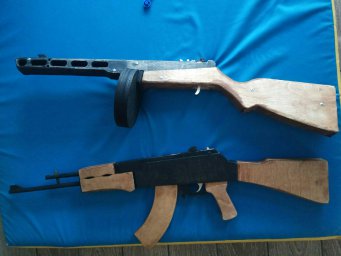 Макет "Деревянный игрушечный пистолет ppsh-41" 0