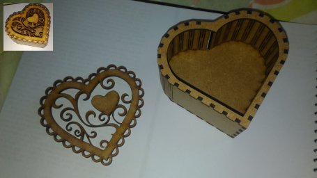 Макет "Коробка в форме сердца на день Святого Валентина" 0