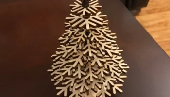 Макет "Рождественская елка в плоской упаковке"