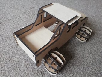 Макет "Деревянный игрушечный грузовик 3d модель" 2