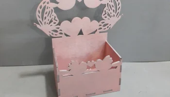 Макет "Коробка с бабочками и сердцами"