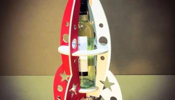 Макет "Ракета подставка для пивных бутылок"