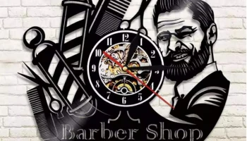 Макет "Настенные часы с виниловой пластинкой с логотипом парикмахерской"